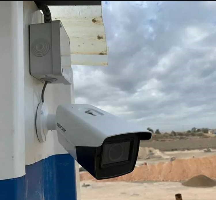 Installation de caméra de surveillance