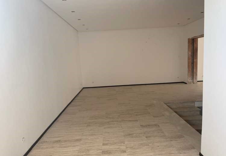 Depot a vendre(Ain attiq)