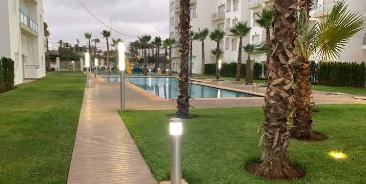 Bel appartement avec piscines
