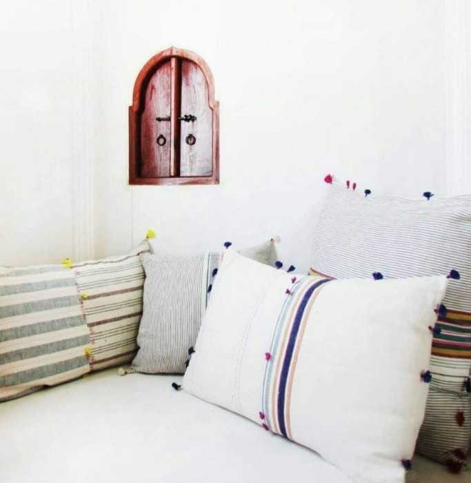 Coussins et couverture traditionnel