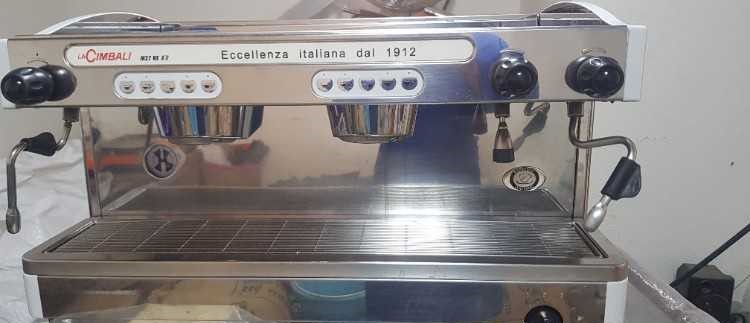 machine a cafe lacimbali m27 re automatique